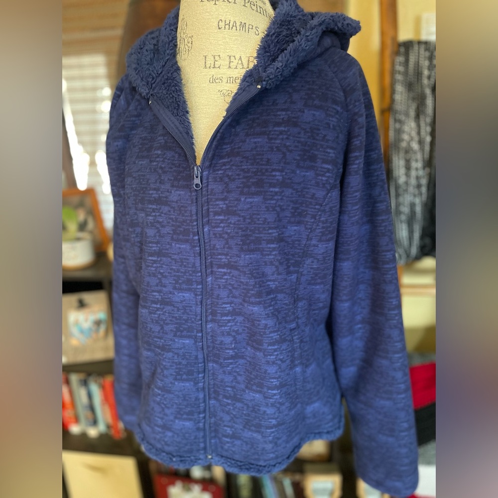 Faded Glory navy and black hoodie - women’s sz L fuzzy inside and so cozy